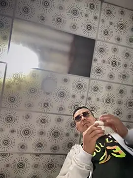 adam-rivera online show from 20, 10, 2025