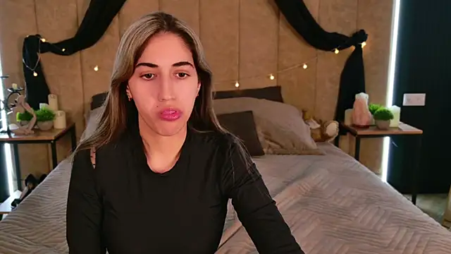 Teresa Stane online show from 18, 3, 2025