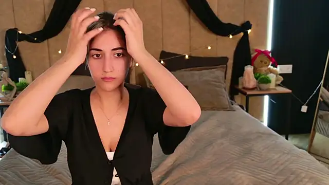 Teresa Stane online show from 19, 3, 2025