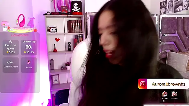 Aurora Brownn online show from 14, 11, 2025