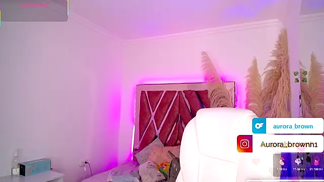 Aurora Brownn online show from 20, 9, 2025