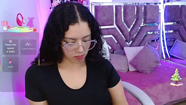 Aurora Brownn online show from 23, 12, 2025