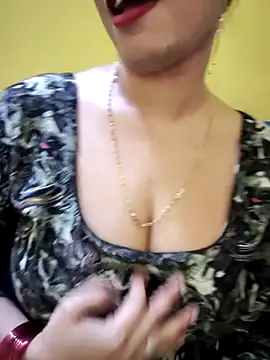 Snapshot of Haniya-143 chatting on 28, 10, 2025 Haniya-143 online show from 28, 10, 2025