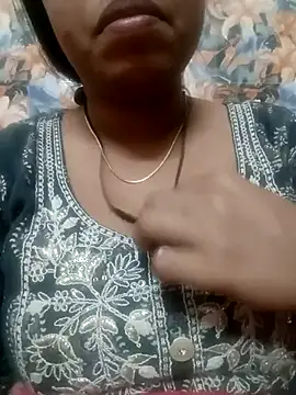 Snapshot of Haniya-143 chatting on 5, 3, 2025 Haniya-143 online show from 5, 3, 2025