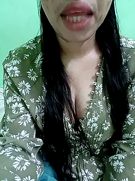 Haniya-143 online show from 28, 4, 2026