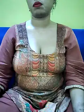 Snapshot of Haniya-143 chatting on 15, 9, 2025 Haniya-143 online show from 15, 9, 2025