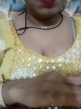 Snapshot of Haniya-143 chatting on 7, 3, 2025 Haniya-143 online show from 7, 3, 2025