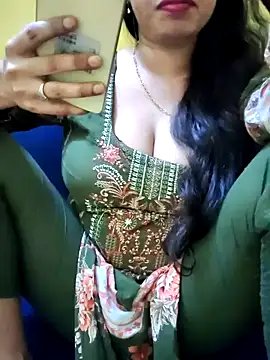 Snapshot of Haniya-143 chatting on 27, 10, 2025 Haniya-143 online show from 27, 10, 2025