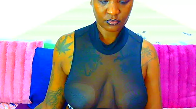 TattoedGoddessxx online show from 4, 3, 2025