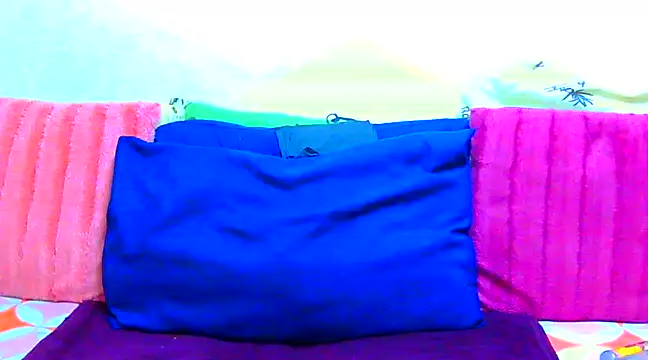 TattoedGoddessxx online show from 8, 3, 2025