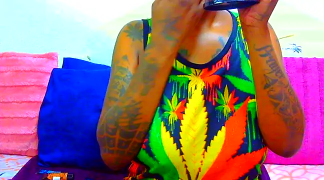 TattoedGoddessxx online show from 11, 3, 2025