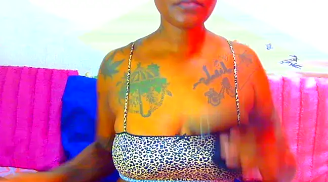 TattoedGoddessxx online show from 26, 2, 2025