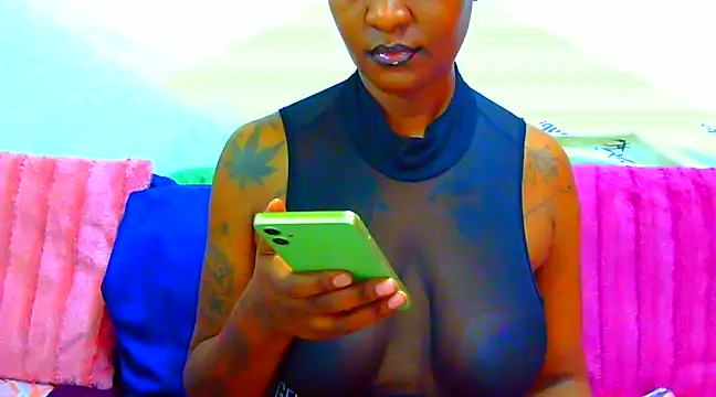 TattoedGoddessxx online show from 4, 3, 2025