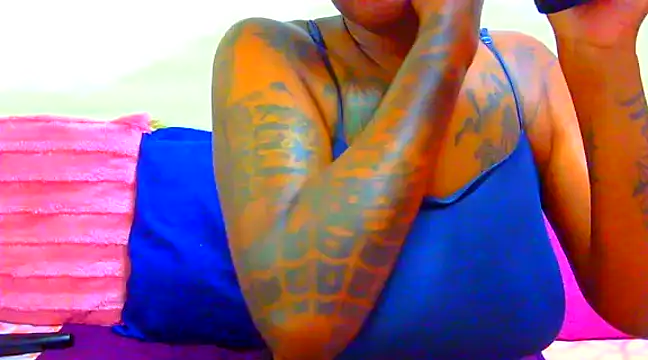 TattoedGoddessxx online show from 16, 2, 2025