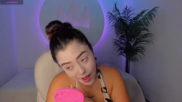 Ariana Pierce online show from 30, 10, 2025