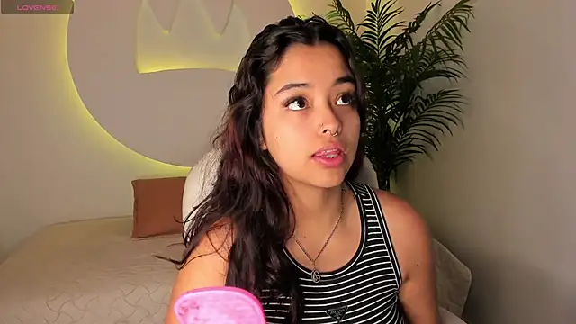 Ariana Pierce online show from 11, 10, 2025