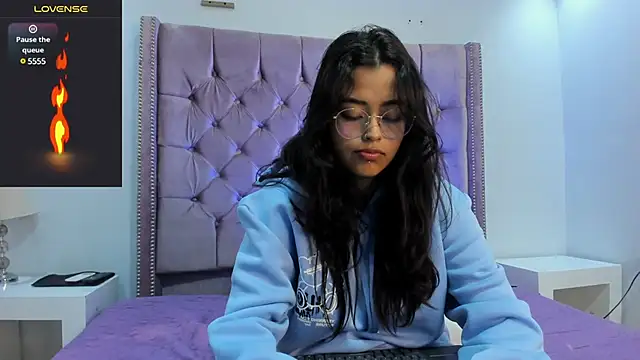 Ariana Pierce online show from 19, 2, 2025