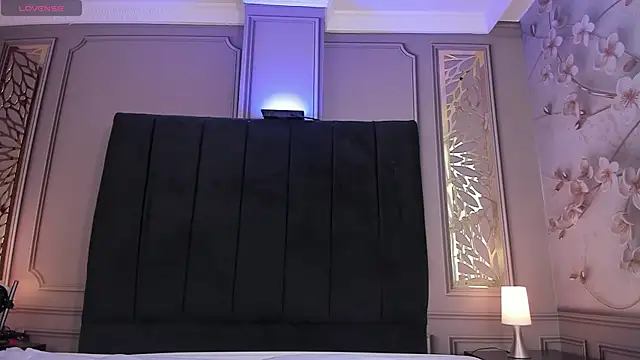 sammy petite   online show from 5, 2, 2025