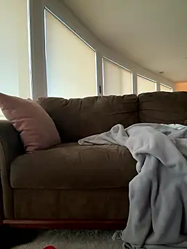 littlemissbabycakes online show from 15, 1, 2026