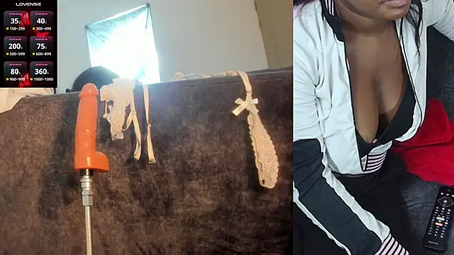 Snapshot of mia-brit chatting on 6, 2, 2025 mia-brit online show from 6, 2, 2025