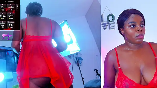 Snapshot of mia-brit chatting on 4, 2, 2025 mia-brit online show from 4, 2, 2025