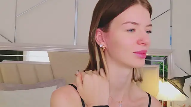 MeganMour online show from 27, 10, 2025