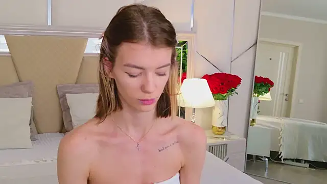 MeganMour online show from 24, 11, 2025