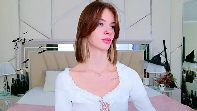 MeganMour online show from 30, 10, 2025