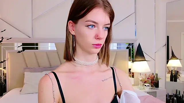 MeganMour online show from 1, 11, 2025