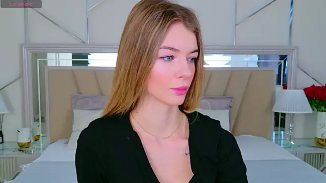 MeganMour online show from 17, 4, 2026