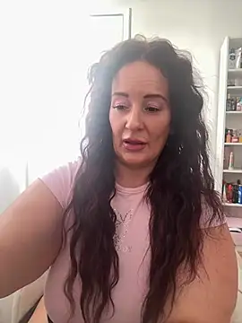 Snapshot of Engel_mia chatting on 18, 7, 2026 Engel mia online show from 18, 7, 2026
