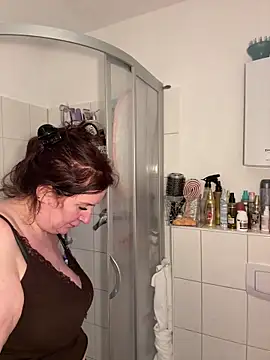 Engel mia online show from 24, 2, 2026