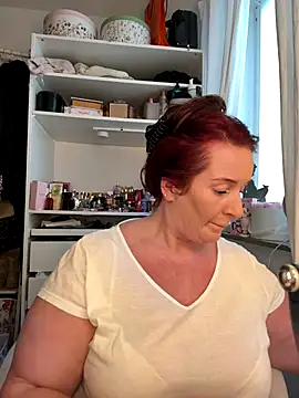 Engel mia online show from 6, 10, 2025