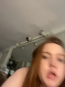 bree4205 online show from 7, 2, 2025