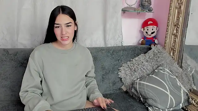 oriana faddila online show from 23, 3, 2025