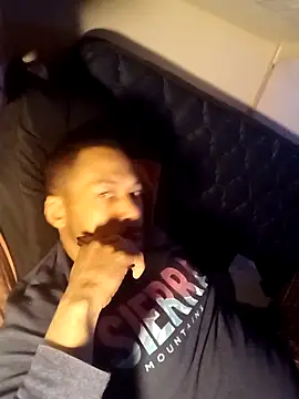 Snapshot of Creationmonster0 chatting on 4, 3, 2025 Creationmonster0 online show from 4, 3, 2025