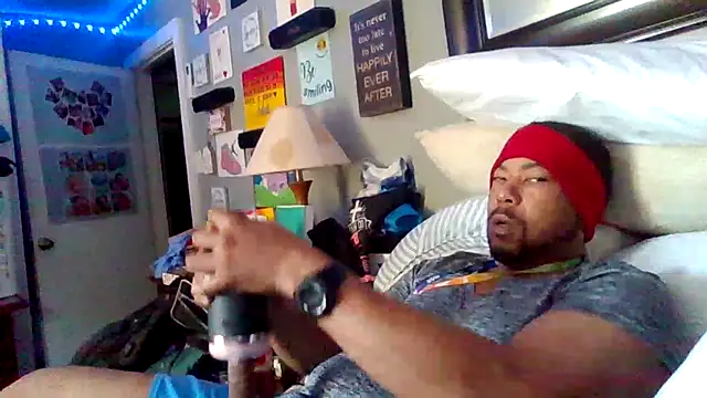 Snapshot of Creationmonster0 chatting on 3, 11, 2025 Creationmonster0 online show from 3, 11, 2025