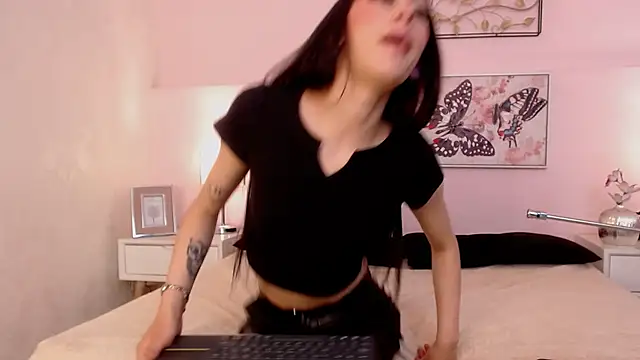 sara17  online show from 9, 1, 2026