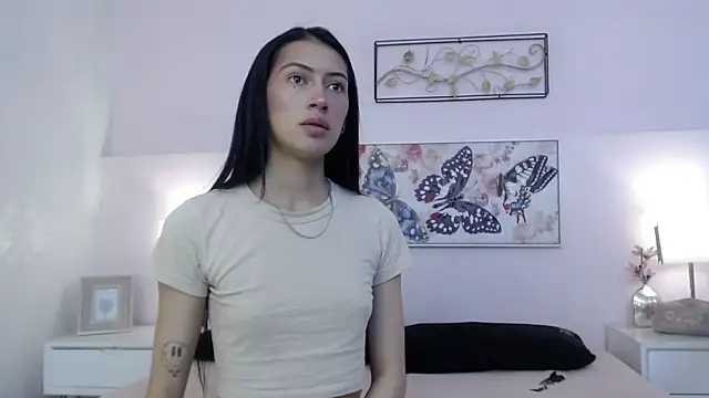 Snapshot of sara17_ chatting on 14, 11, 2025 sara17 online show from 14, 11, 2025