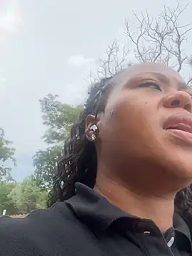 AmanteAmante online show from 5, 2, 2025