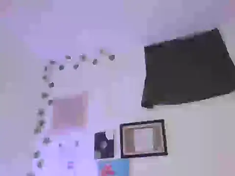 Melody200420 online show from 5, 10, 2025