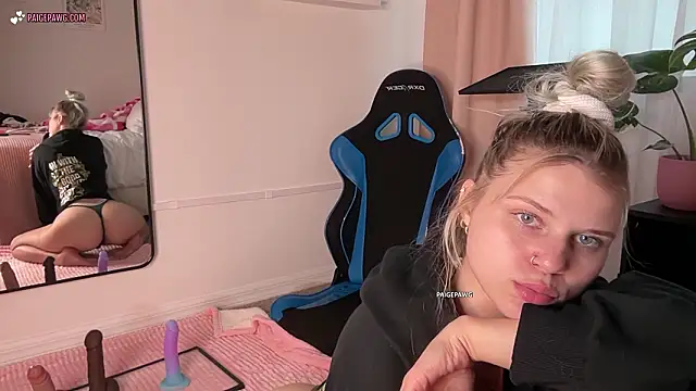 Snapshot of PaigePawg chatting on 22, 2, 2026 PaigePawg online show from 22, 2, 2026