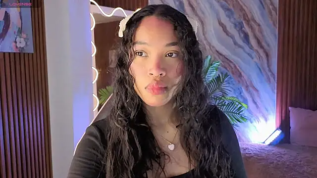 Snapshot of penelope_tay1 chatting on 2, 6, 2026 penelope tay1 online show from 2, 6, 2026