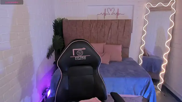 penelope tay1 online show from 20, 11, 2025