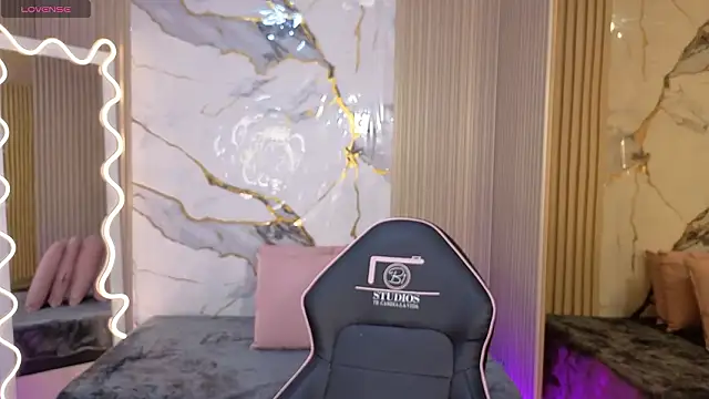 penelope tay1 online show from 19, 3, 2026