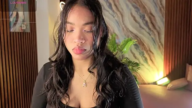 Snapshot of penelope_tay1 chatting on 2, 5, 2026 penelope tay1 online show from 2, 5, 2026