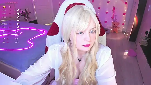 Amy honey angel online show from 19, 3, 2025