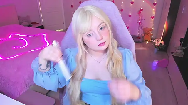 Amy honey angel online show from 11, 3, 2025