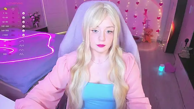 Amy honey angel online show from 18, 3, 2025