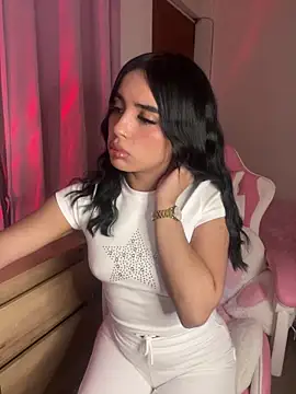 Emily-14 online show from 22, 12, 2025